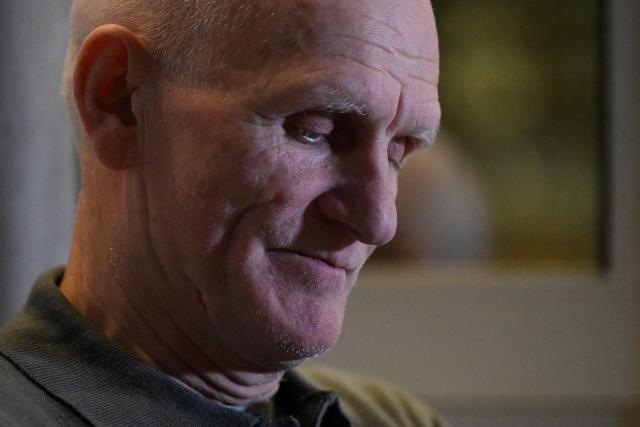 Nobel Peace Prize 2022 laureate Ales Bialiatski reacts during an interview with AFP in Vilnius on December 14, 2025, a day after his release from prison. Belarus has freed 123 prisoners, including protest leaders Viktar Babaryka, Maria Kolesnikova, and Nobel Peace Prize laureate Ales Bialiatski, on December 13, 2025, after the US envoy earlier said Washington was lifting sanctions on Belarusian potassium. (Photo by Sergei GAPON / AFP)