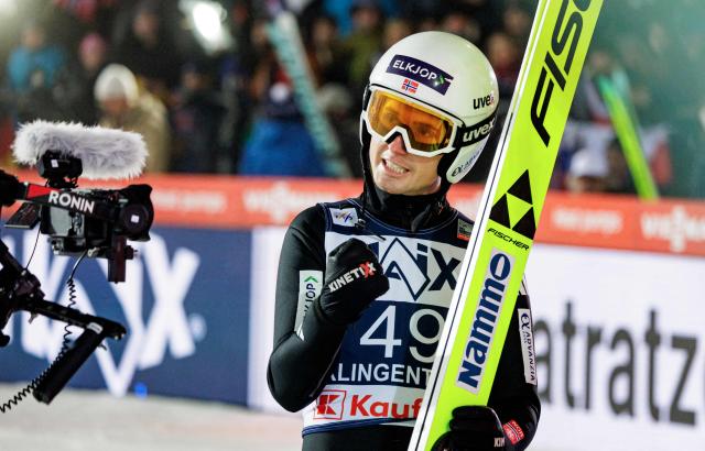 Norway's Kristoffer Eriksen Sundal reacts after competing in the men's Individual Large Hill HS140 of the FIS Ski Jumping World Cup in Klingenthal, eastern Germany on December 14, 2025 (Photo by JENS SCHLUETER / AFP)