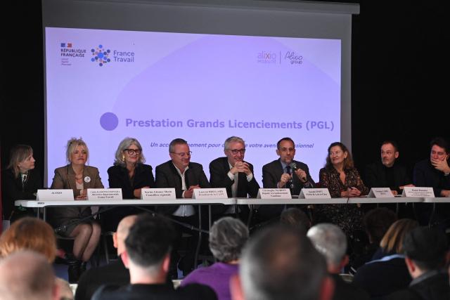Prefect of Loir-et-Cher Joseph Zimet (4R) speaks during a meeting about professional retraining options at the Brandt factory, in Vendome, central France on December 15, 2025. The judicial liquidation of the Brandt household appliance group, announced on December 12, 2025 by the Nanterre Economic Court, marks the end of a major name in French industry during the post-war boom years, which has changed hands several times in recent decades. (Photo by JEAN-FRANCOIS MONIER / AFP)