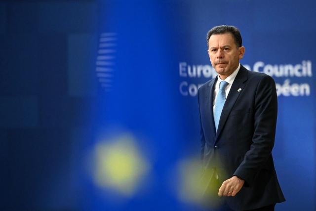 Portugal's Prime Minister Luis Montenegro arrives to attend the European Council meeting in Brussels on December 18, 2025. European Unions leaders meet in Brussels on December 18 and 19, 2025, to discuss in particular the need to support Ukraine, transatlantic relations and the EU's strategic autonomy. (Photo by NICOLAS TUCAT / AFP)