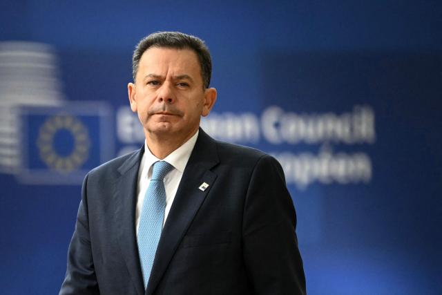 Portugal's Prime Minister Luis Montenegro arrives to attend the European Council meeting in Brussels on December 18, 2025. European Unions leaders meet in Brussels on December 18 and 19, 2025, to discuss in particular the need to support Ukraine, transatlantic relations and the EU's strategic autonomy. (Photo by NICOLAS TUCAT / AFP)