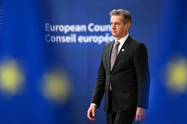 Slovenia's Prime Minister Robert Golob arrives to attend the European Council meeting in Brussels on December 18, 2025. European Unions leaders meet in Brussels on December 18 and 19, 2025, to discuss in particular the need to support Ukraine, transatlantic relations and the EU's strategic autonomy. (Photo by NICOLAS TUCAT / AFP)