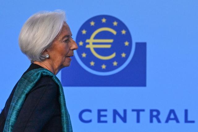 European Central Bank (ECB) President Christine Lagarde arrives for a press conference on the Eurozone's monetary policy, at the central bank's headquarters in Frankfurt am Main, western Germany, on December 18, 2025. The European Central Bank held its key interest rate steady on December 18, 2025 for a fourth straight meeting and said it expected inflation to stabilise around its two-percent target "in the medium term". (Photo by Kirill KUDRYAVTSEV / AFP) / ALTERNATIVE CROP