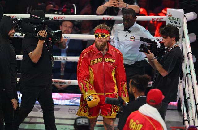 US boxer and influencer Jake Paul arrives for his non-title heavyweight bout against British boxer Anthony Joshua at the Kaseya Center in Miami, Florida on December 19, 2025. (Photo by Giorgio VIERA / AFP)