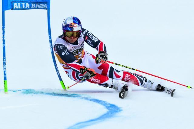 France's Alexis Pinturault competes in the first run of the Men's Giant Slalom event, part of the FIS Alpine Ski World Cup 2025-2026, in Alta Badia, northern Italy, on December 21, 2025. (Photo by Stefano RELLANDINI / AFP)