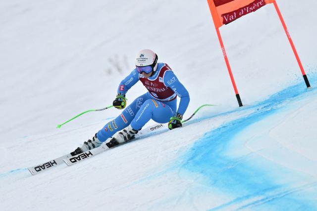 Italy's Elena Curtoni competes in the women's Super G event during the FIS Alpine Ski World Cup 2025-2026, in Val d'Isere, southwestern France, on December 21, 2025. (Photo by Jeff PACHOUD / AFP)