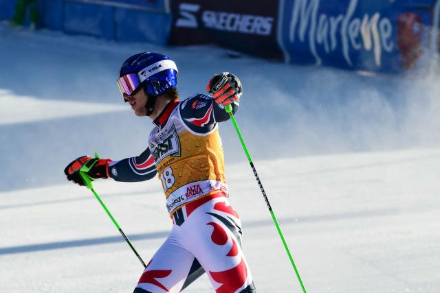 France's Leo Anguenot reacts after competing in the second run of the Men's Giant Slalom, part of the FIS Alpine Ski World Cup 2025-2026, in Alta Badia, northern Italy, on December 21, 2025. (Photo by Stefano RELLANDINI / AFP)