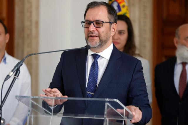 Venezuelan Foreign Minister Yvan Gil speaks during a press conference in Caracas on December 22, 2025. Russia on December 22 expressed "full support" for Venezuela as the South American country faces a blockade of sanctioned oil tankers by US forces deployed in the Caribbean. (Photo by AFP)