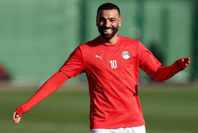 Egypt's forward #10 Mohamed Salah attends a training session at the Stadium in Taghzout, Morocco, on December 25, 2025, on the eve of the 2025 Africa Cup of Nations (CAN) football match between Egypt and South Africa. (Photo by FRANCK FIFE / AFP)