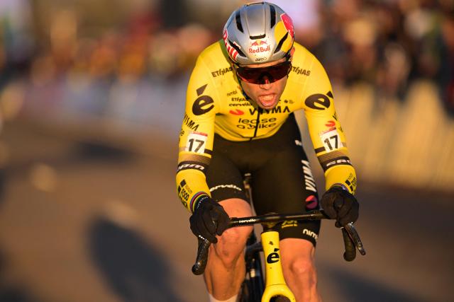 Team Visma - Lease a Bike's Belgian rider Wout van Aert competes in the men's elite race of the cyclo-cross World Cup, stage 8 out of 12 of the UCI World Cup competition, in Dendermonde on December 28, 2025. (Photo by DAVID PINTENS / BELGA / AFP)