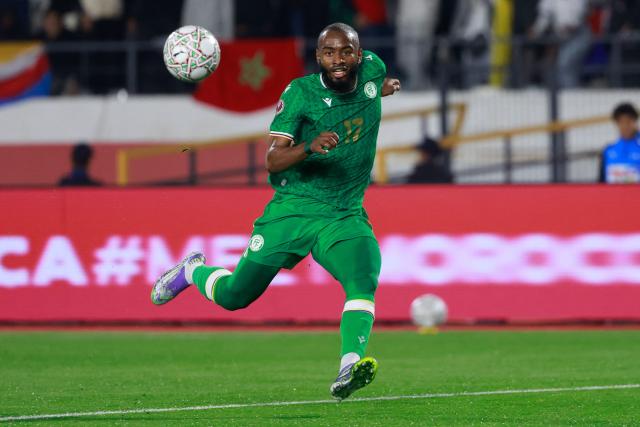 Comoros's forward #17 Myziane Maolida controls the ball during the Africa Cup of Nations (CAN) Group A football match between Comoros and Mali at Mohammed V Stadium in Casablanca on December 29, 2025. (Photo by Abdel Majid BZIOUAT / AFP)