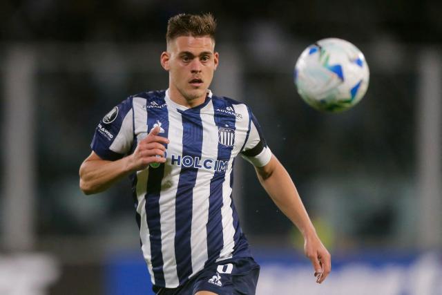 (FILES) Talleres' forward #09 Federico Girotti eyes the ball during the Copa Libertadores group stage first round football match between Argentina's Talleres de Cordoba and Paraguay's Libertad at the Mario Alberto Kempes stadium in Cordoba, Argentina, on May 8, 2025. Argentinian player Federico Girotti will wear the Alianza Lima jersey in 2026, coming from Talleres de Cordoba, the popular Peruvian club announced on December 30, 2025. (Photo by Diego Lima / AFP)