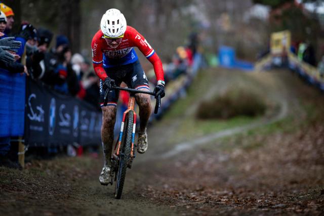 Fenix–Premier Tech Team's Dutch rider Puck Pieterse competes in the women's elite race of the 'GP Sven Nys' cyclo-cross cycling event, stage 6 out of 8 of the X2O Badkamers 'Trofee Veldrijden' competition, in Baal on January 1, 2026. (Photo by DAVID PINTENS / Belga / AFP) / Belgium OUT