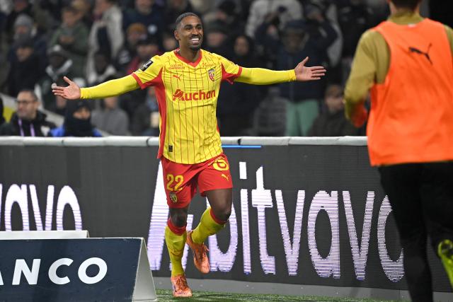 Lens' French forward #22 Wesley Said celebrates after scoring Lens' first goal during the French L1 football match between Toulouse FC and RC Lens at the TFC Stadium in Toulouse, southwestern France, on January 2, 2026. (Photo by Matthieu RONDEL / AFP)