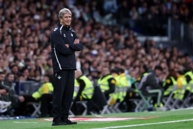 Real Betis' Chilean coach Manuel Pellegrini is pictured during the Spanish League football match between Real Madrid CF and Real Betis at Santiago Bernabeu Stadium in Madrid on January 4, 2026. (Photo by Pierre-Philippe MARCOU / AFP)