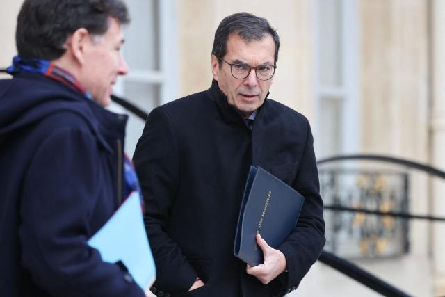 France's Labour Minister Jean-Pierre Farandou leaves after attending the weekly cabinet meeting at The Elysee Presidential Palace in Paris on January 5, 2026. (Photo by Ludovic MARIN / AFP)