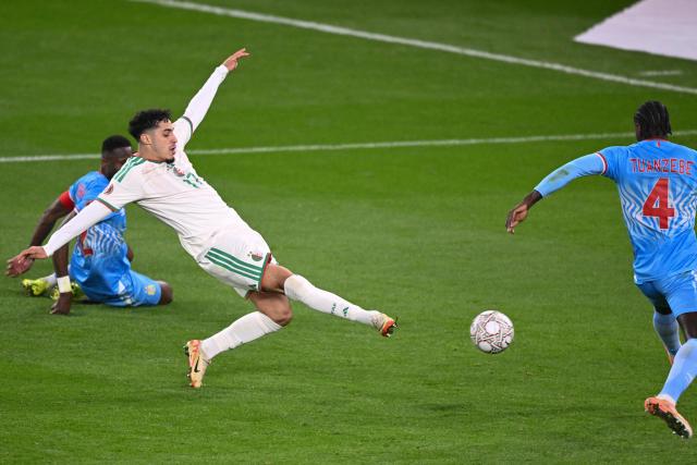 Algeria's midfielder #17 Fares Chaibi shoots but fails to score during the Africa Cup of Nations (CAN) round of 16 football match between Algeria and Democratic Republic of Congo at the Prince Moulay El Hassan
Stadium in Rabat on January 6, 2026. (Photo by SEBASTIEN BOZON / AFP)