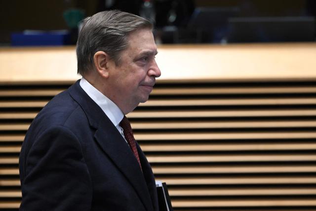 Spain Minister of Agriculture Luis Planas arrives to a meeting of EU agriculture ministers on Mercosur agreement at the European Commission in Brussels on January 7, 2026. (Photo by Nicolas TUCAT / AFP)