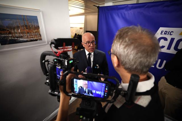 President of UDR parliamentary group Eric Ciotti speaks during a press conference as part of Nice's local elections, in Nice southeastern France on January 8, 2026. (Photo by Valery HACHE / AFP)