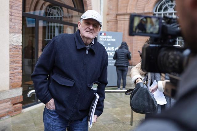 Jean-Paul, a 70-year-old man who smashed an egg on Rassemblement National's far-right politician Jordan Bardella's head in Moissac, answers a journalist's questions ahead of his trial, in front of the courthouse in Montauban, southwestern France on January 9, 2026. (Photo by Valentine CHAPUIS / AFP)