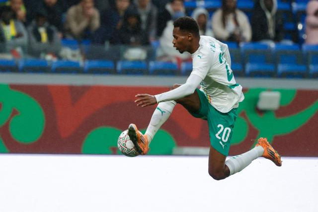 Senegal's forward #20 Habib Diallo controls the ball during the Africa Cup of Nations (CAN) quarter-final football match between Mali and Senegal at the Grand Stadium in Tangiers on January 9, 2026. (Photo by Abdel Majid BZIOUAT / AFP)