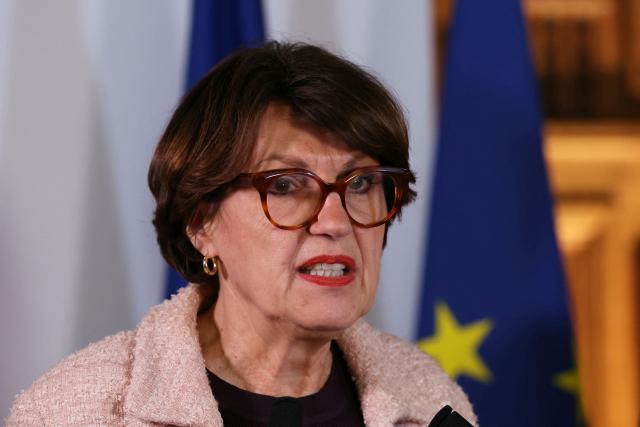 France's Agriculture Minister Annie Genevard speaks during a press conference focused on announcements for the agricultural sector at the French Agriculture Ministry in Paris on January 9, 2026. French farmers have been demonstrating over a number of issues involving their sector, notably including the EU-Mercosur trade deal and more recently the government's handling of the epidemic of bovine sickness nodular dermatitis (dermatose nodulaire contagieuse), widely known as lumpy skin disease. (Photo by Alain JOCARD / AFP)