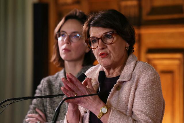 France's Agriculture Minister Annie Genevard (R) speaks flanked by France's Public Accounts Minister Amelie de Montchalin  during a press conference focused on announcements for the agricultural sector at the French Agriculture Ministry in Paris on January 9, 2026. French farmers have been demonstrating over a number of issues involving their sector, notably including the EU-Mercosur trade deal and more recently the government's handling of the epidemic of bovine sickness nodular dermatitis (dermatose nodulaire contagieuse), widely known as lumpy skin disease. (Photo by Alain JOCARD / AFP)