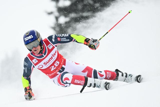 France's Flavio Vitale competes in the first run of the Men's Giant Slalom, part of the FIS Alpine Ski World Cup 2025-2026 in Adelboden, soutwestern Switzerland on January 10, 2026. (Photo by Fabrice COFFRINI / AFP)