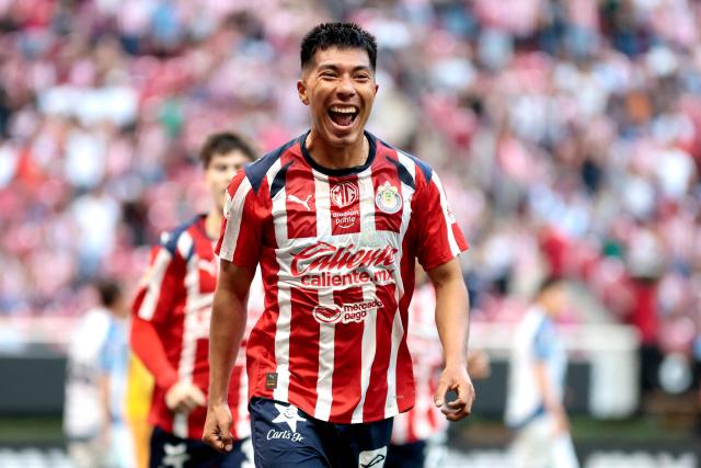 Guadalajara's US midfielder #23 Daniel Aguirre celebrates after scoring his team's second goal during the Liga MX Clausura football match between Guadalajara and Pachuca at the Akron Stadium in Zapopan, Mexico on January 10, 2026. (Photo by Ulises Ruiz / AFP)