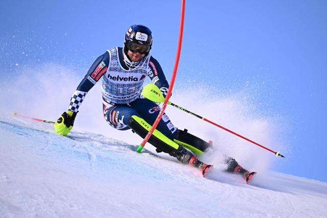 Croatia’s Samuel Kolega competes in the first run of the Men's Slalom, part of the FIS Alpine Ski World Cup 2025-2026 in Adelboden, soutwestern Switzerland on January 11, 2026. (Photo by Fabrice COFFRINI / AFP)