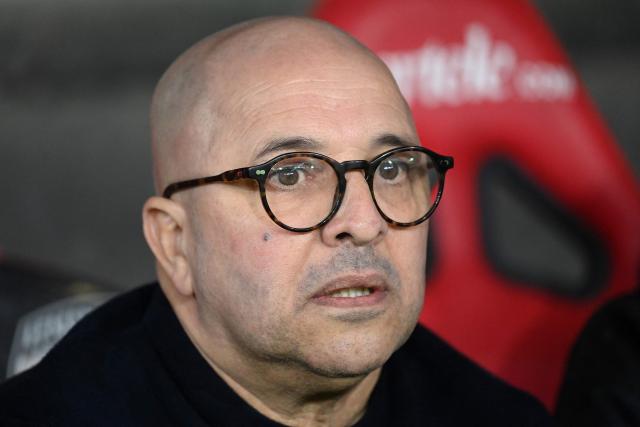 Nancy' French-Uruguayan head coach Pablo Correa looks on ahead of the French Cup round of 32 football match between Le Mans and AS Nancy Lorraine at the Marie-Marvingt stadium in Le Mans, western France on January 11, 2026. (Photo by JEAN-FRANCOIS MONIER / AFP)