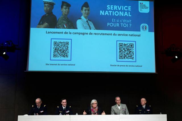 (LtoR) Chief of Staff of the French Navy Admiral Nicolas Vaujour, Chief of Staff of the French Armed Forces Fabien Mandon, France's Defence Minister Catherine Vautrin, Chief of the French Army General Pierre Schill and Chief of Staff of the French Air and Space Force Jerome Bellanger give a press conference to launch the national recruitment campaign for a new national military service in Paris on January 12, 2026. The French government and army chiefs launch a campaign to recruit several thousand young people for a new ten-month paid "national service" programme, an initiative announced in November by the president to "meet the needs of the armed forces" in the face of increased risks of conflict. (Photo by Thomas SAMSON / AFP)