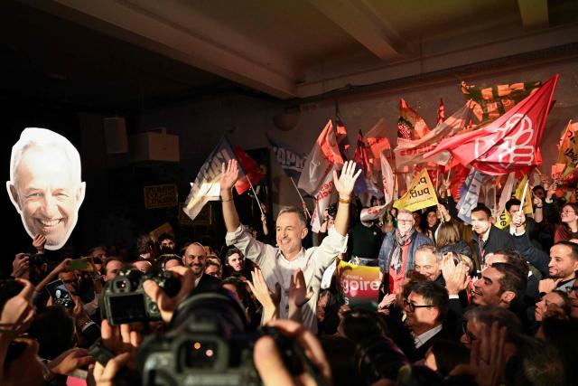 Socialistes et Apparentes' MP and candidate for mayor in Paris Emmanuel Gregoire gestures after delivering a speech during a meeting of the united left at La Bellevilloise in Paris on January 14, 2026. Socialistes et Apparentes' MP Emmanuel Gregoire, candidate for the united left, outside La France Insoumise party, in the municipal elections to be held on March 15 and 22, 2026, holds his first campaign rally. (Photo by Martin LELIEVRE / AFP)