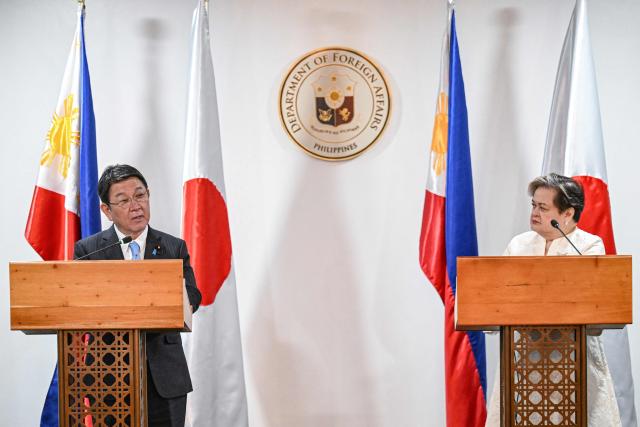 Japan's Foreign Minister Toshimitsu Motegi (L) and Philippines' Foreign Minister Theresa Lazaro hold a joint press conference in Pasay, Metro Manila on January 15, 2026. (Photo by Jam STA ROSA / AFP)