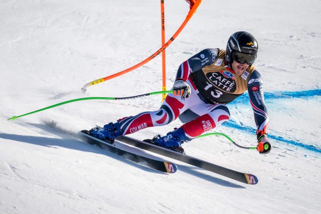 France's Nils Allègre skies down during the men's Downhill training at the FIS Alpine Skiing World Cup in Wengen on January 15, 2026. (Photo by Fabrice COFFRINI / AFP)
