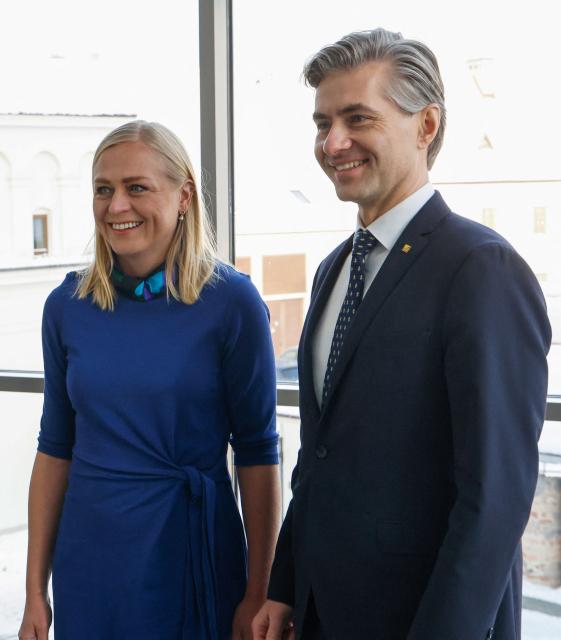 Finnish Foreign Minister Elina Valtonen and Lithuanian Foreign Minister Kestutis Budrys pose upon her arrival prior to the traditional Snow Meeting Vilnius, Lithuania, on January 16, 2026. Vilnius hosts the traditional Snow Meeting, which will bring together foreign and security policy experts to discuss relevant topics on the political agenda. (Photo by Petras Malukas / AFP)