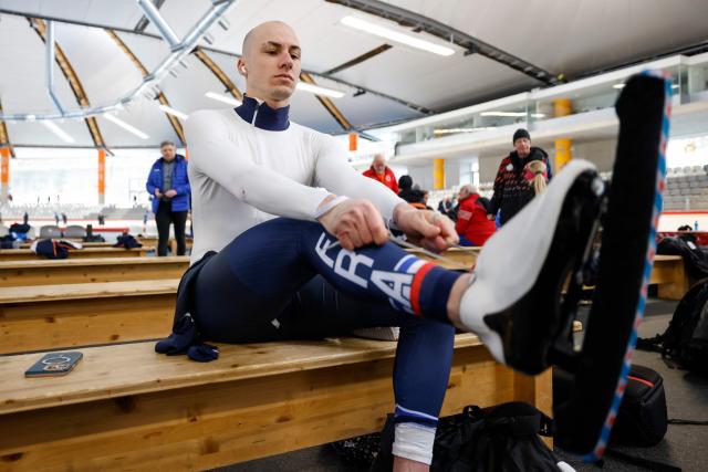 Speed Skater Timothy Loubineaud of France prepares for a training session in Inzell, southern Germany, on January 13, 2026. France’s speed skating team leader Timothy Loubineaud, a likely Olympic medal contender in Milan next month, is calling for the construction of a temporary long track ice rink dedicated to his sport for the 2030 Winter Games in the French Alps. (Photo by Michaela STACHE / AFP)