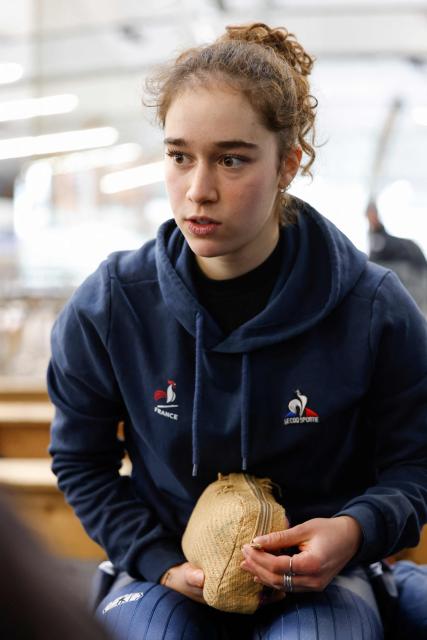Speed Skater Violette Braun of France gives an interview during a training session in Inzell, southern Germany, on January 13, 2026. France’s speed skating team leader Timothy Loubineaud, a likely Olympic medal contender in Milan next month, is calling for the construction of a temporary long track ice rink dedicated to his sport for the 2030 Winter Games in the French Alps. (Photo by Michaela STACHE / AFP)
