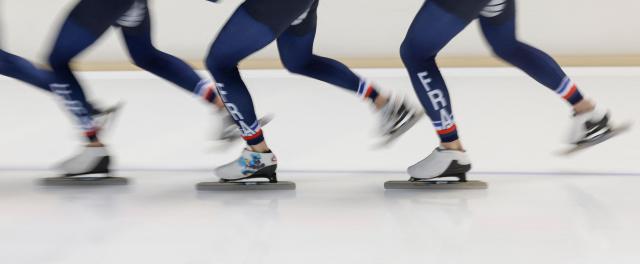French Speed Skater team trains in Inzell, southern Germany, on January 13, 2026. France’s speed skating team leader Timothy Loubineaud, a likely Olympic medal contender in Milan next month, is calling for the construction of a temporary long track ice rink dedicated to his sport for the 2030 Winter Games in the French Alps. (Photo by Michaela STACHE / AFP)