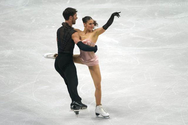 France's Laurence Fournier Beaudry and Guillaume Cizeron perform during the Ice Dance Rhythm Dance discipline on day four of the ISU Figure Ice Skating European Championships in Sheffield, northern England on January 16, 2026. (Photo by Ian HODGSON / AFP)