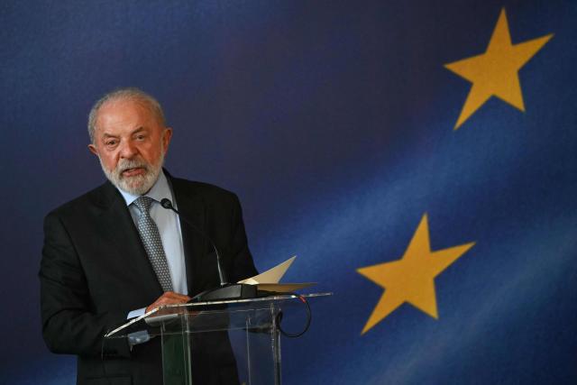 Brazil's President Luiz Inacio Lula da Silva speaks during a press conference after a meeting within the framework of the signing agreement between the European Union and Mercosur at Itamaraty Palace in Rio de Janeiro, Brazil, on January 16, 2026. Mercosur and the European Union will sign an agreement on January 17 in Paraguay that will create one of the largest free trade areas in the world, with the stated aim of seeking a “third way” between the United States and China, but which is causing friction with the European agricultural sector and industrialists in Brazil and Argentina. (Photo by Mauro PIMENTEL / AFP)