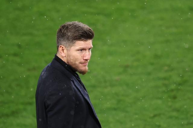 Monaco's Belgian head coach Sébastien Pocognoli looks on during the French L1 football match between AS Monaco and FC Lorient at the Stade Louis II in the Principality of Monaco on January 16, 2026. (Photo by Valery HACHE / AFP)