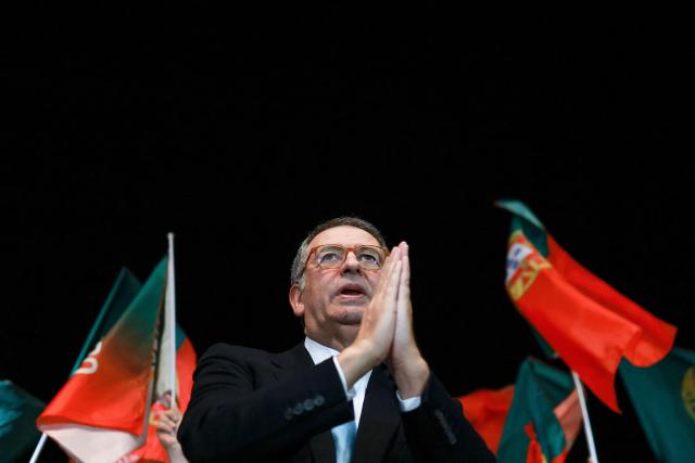 Portugal's Socialist Party (PS) presidential candidate Antonio Jose Seguro gesturese during a rally with supporters in Lisbon on January 16, 2026. Portuguese people will vote for the presidential election on January 18, 2026. (Photo by Patricia DE MELO MOREIRA / AFP)
