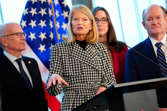 US Senator Lisa Murkowski from the Republican Party speaks during a press conference with an American delegation, consisting of senators and members of the House of Representatives, in Copenhagen, on January 17, 2026. A bipartisan US Congress delegation visited Copenhagen to voice support for Denmark and Greenland, insisting that US President Donald Trump's designs on the Arctic island did not have the backing of the American people. The two-day visit comes alongside a European show of support in the form of a military reconnaissance mission to Greenland, a Danish autonomous territory. (Photo by Ida Marie Odgaard / Ritzau Scanpix / AFP) / Denmark OUT