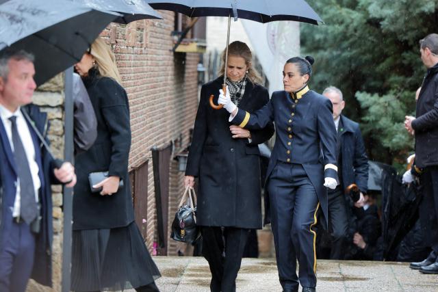 CORRECTION / Spain's Princess Elena (C) arrives to attend a memorial service for Princess Irene of Greece at the Greek Orthodox Cathedral of Saint Andrew and Saint Demetrius on January 17, 2026 in Madrid. Princess Irene of Greece, maternal aunt of King Felipe VI of Spain who died on January 15, 2026 at the age of 83, will be buried in Athens on January 19. Born on May 11, 1942, in Cape Town, South Africa, Princess Irene of Greece was the younger sister of Queen Sofia, whose husband, Juan Carlos, abdicated in 2014 in favor of his son, Felipe VI. (Photo by Thomas COEX / AFP) / The erroneous mention[s] appearing in the metadata of this photo by Thomas COEX has been modified in AFP systems in the following manner: [arrives to attend] instead of [leaves after attending]. Please immediately remove the erroneous mention[s] from all your online services and delete it (them) from your servers. If you have been authorized by AFP to distribute it (them) to third parties, please ensure that the same actions are carried out by them. Failure to promptly comply with these instructions will entail liability on your part for any continued or post notification usage. Therefore we thank you very much for all your attention and prompt action. We are sorry for the inconvenience this notification may cause and remain at your disposal for any further information you may require.