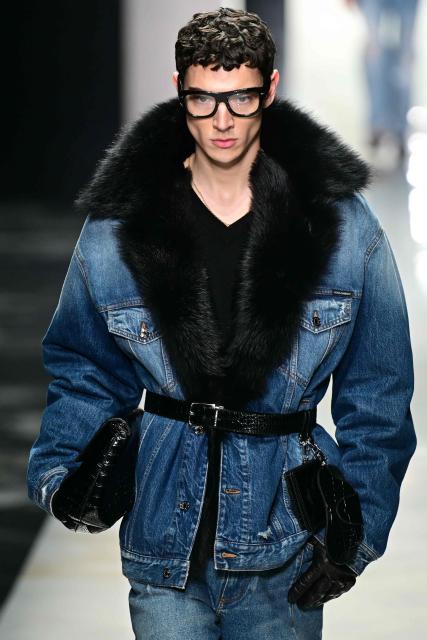 A model walks the runway during the Dolce & Gabbana collection show at Milan's fashion week for Men's Fall/Winter 2026-2027, on January 17, 2026 in Milan. (Photo by Marco BERTORELLO / AFP)