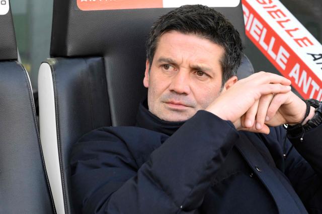 Inter Milan's Romanian head coach Cristian Chivu looks on before the Italian Serie A football match between Udinese and Inter Milan at the Friuli stadium in Udine on January 17, 2026. (Photo by ANDREA PATTARO / AFP)