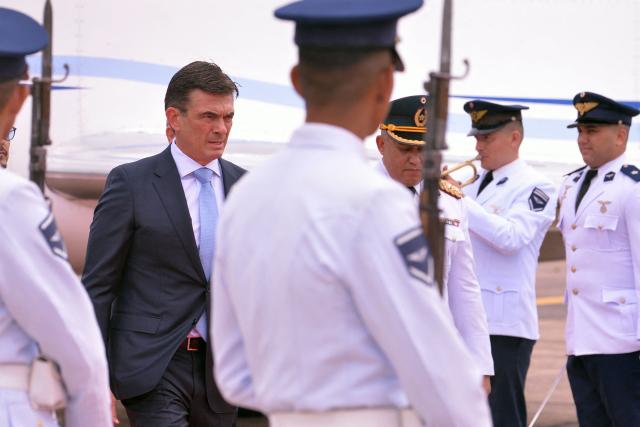 Bolivia's President Rodrigo Paz arrives at Silvio Pettirossi International Airport in Luque, Paraguay, for the signing ceremony of the agreement between the European Union and Mercosur, on January 17, 2026. The South American bloc Mercosur and the European Union will sign a deal on January 17, 25 years in the making, to create one of the world's biggest free trade areas at a time of growing protectionism and volatility. (Photo by Daniel Duarte / AFP)