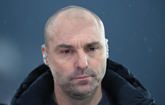 Angers' French head coach Alexandre Dujeux is seen ahead of the French L1 football match between SCO Angers and Olympique de Marseille (OM) at the Stade Raymond-Kopa in Angers, central Framce, on January 17, 2026. (Photo by JEAN-FRANCOIS MONIER / AFP)