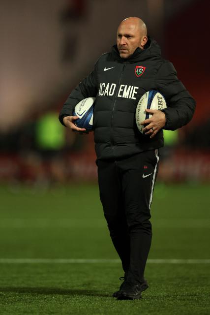 Toulouse's French Head Coach Pierre Mignoni leads a warm up before the European Champions Cup pool 2 rugby union match between Gloucester and Toulon at the Kingsholm Stadium in Gloucester, western England on January 17, 2026. (Photo by Adrian Dennis / AFP)